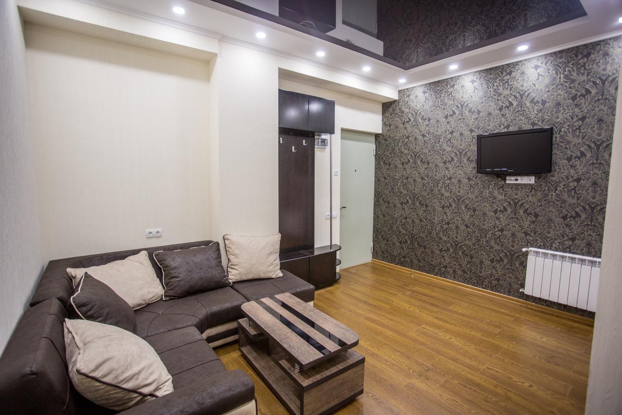 Spacious 2 Bedroom Apartment Tbilisi Luaran gambar