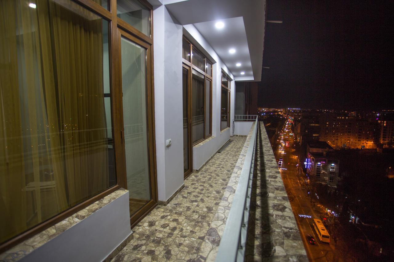 Spacious 2 Bedroom Apartment Tbilisi Luaran gambar